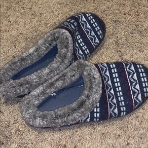 SLIPPERS